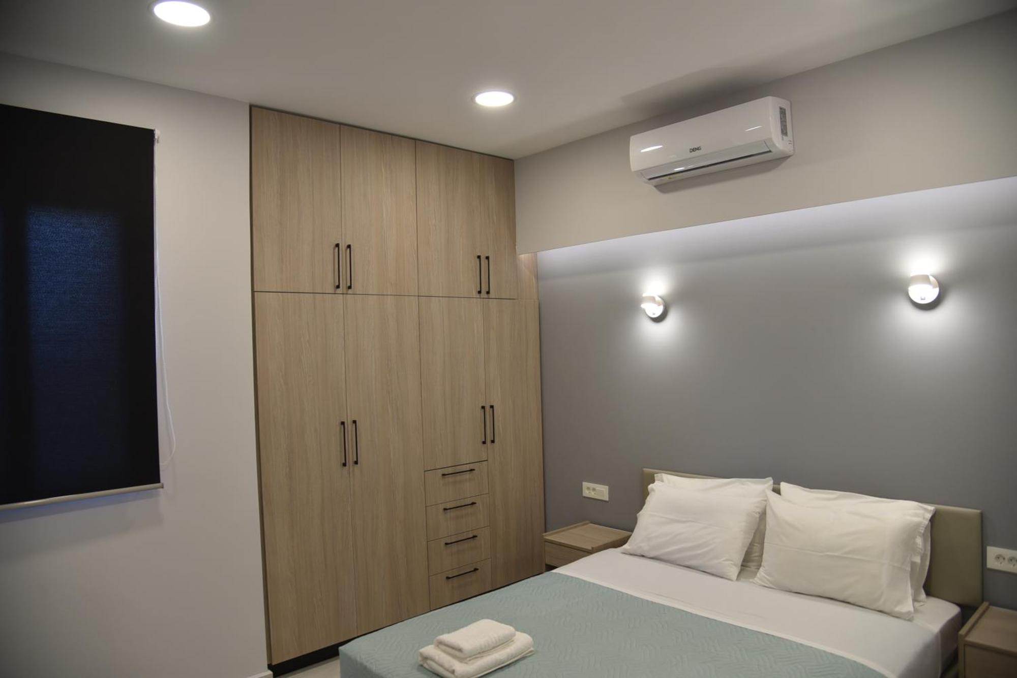 Pirgos Deluxe Apartment - Private Parking Kissamos Bagian luar foto