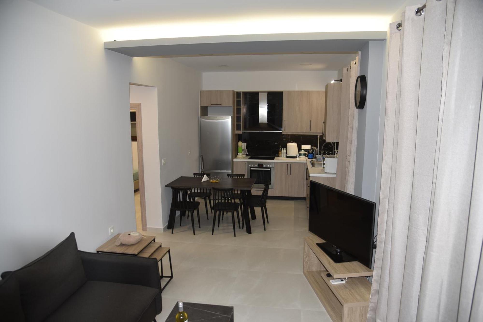 Pirgos Deluxe Apartment - Private Parking Kissamos Bagian luar foto